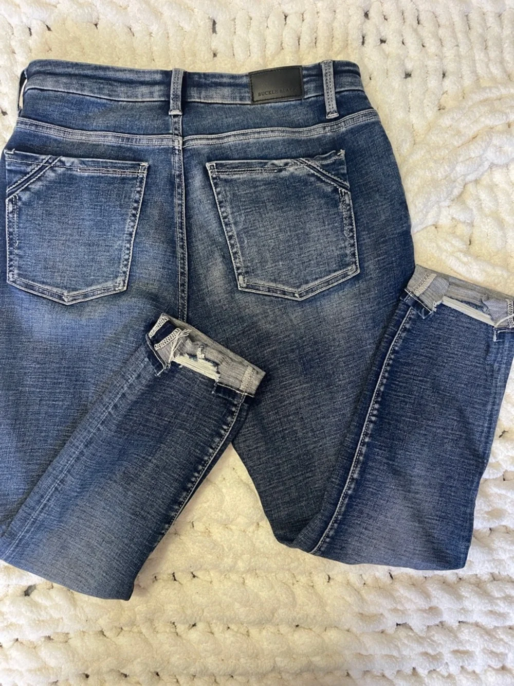 Buckle Women's size29x27 Medium Blue ankle Skinny Jeans - Picture 2 of 3